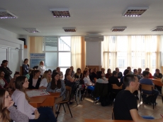 Prima zi a schimbului ENM a marcat Ziua Mondială a Educaţiei
